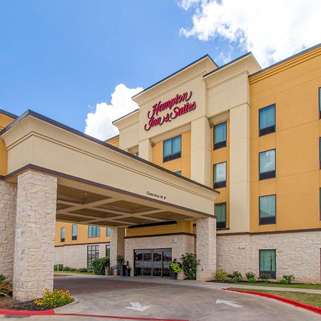 Hampton Inn & Suites Бастроп Экстерьер фото